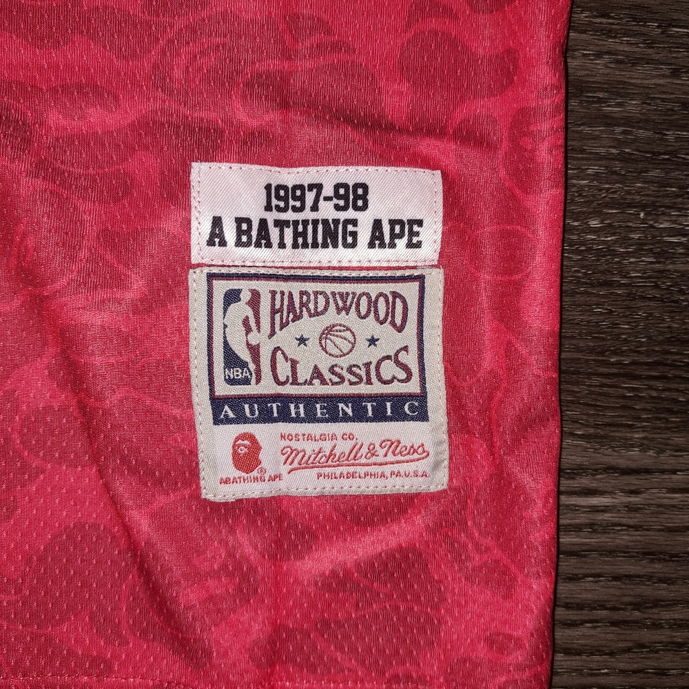 BAPE Chicago Bulls NBA Jersey Mens Basketball red camo - Picture 3 of 4